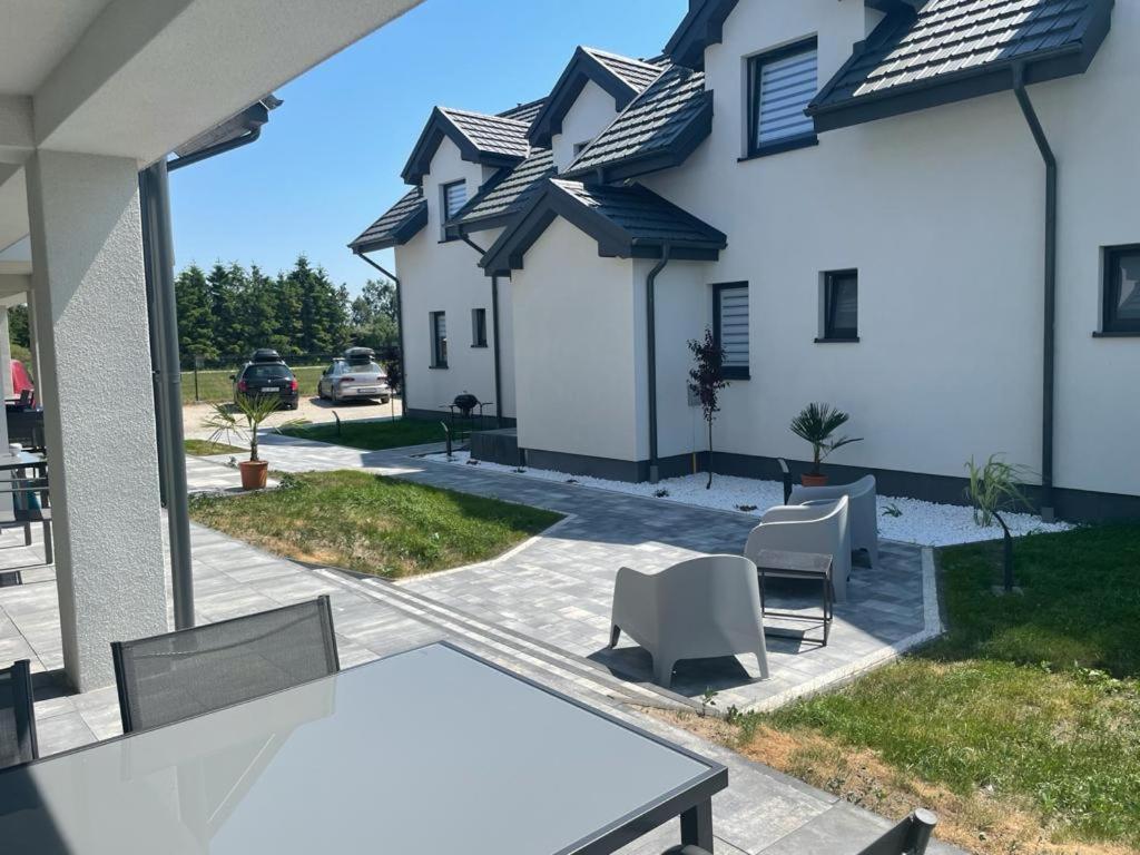 Apartamenty Lagos Karwia Zewnętrze zdjęcie